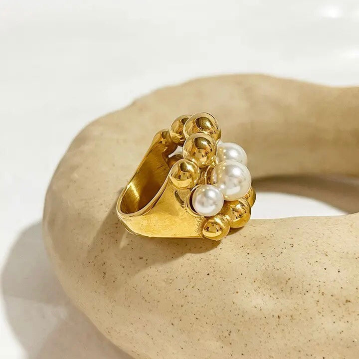 Amari Ring