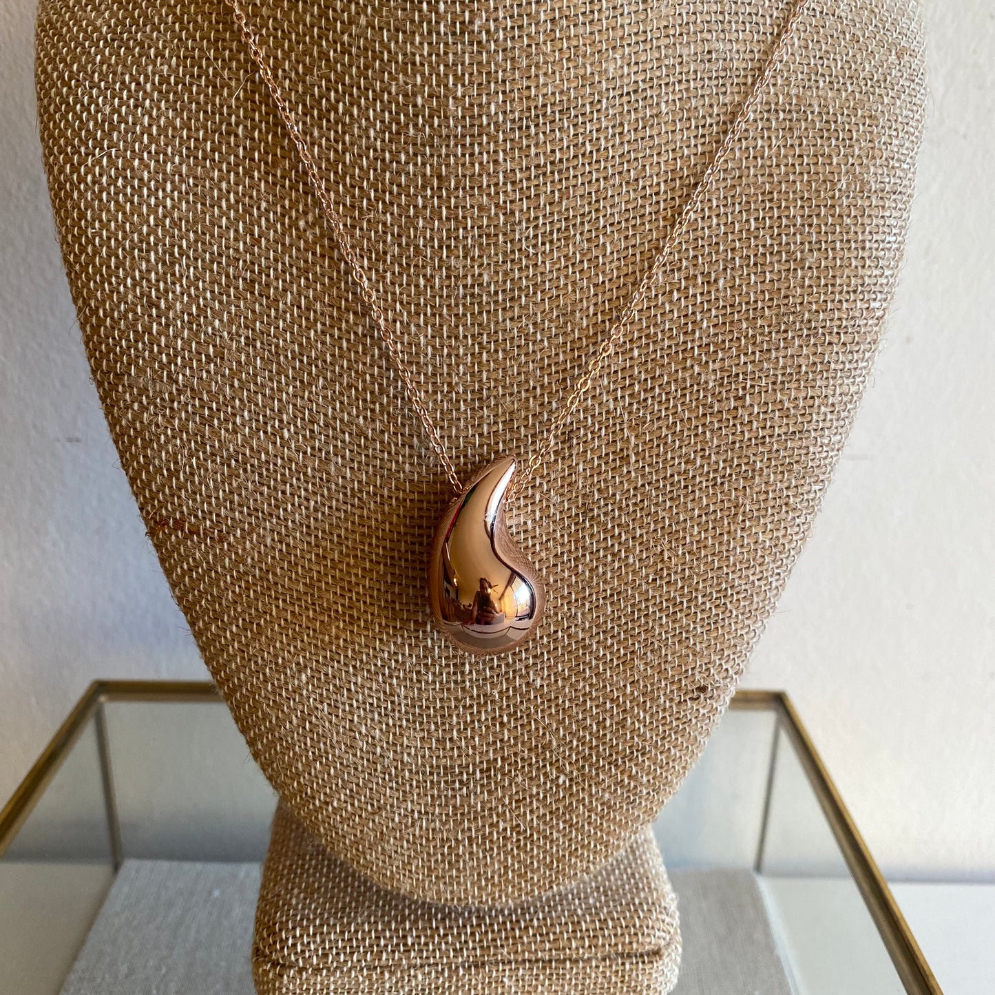 Bold drop necklace