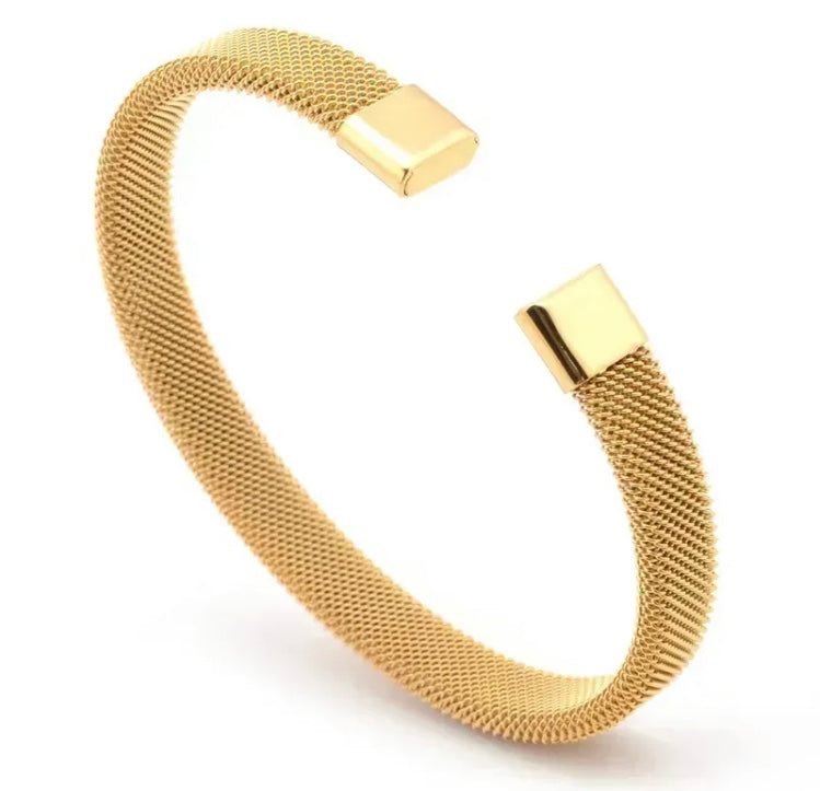 Mesh bangle bracelet