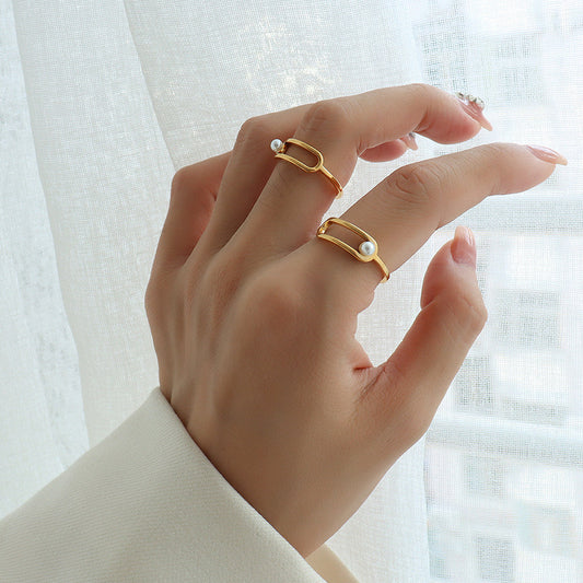 Mini Pearl Gold Band