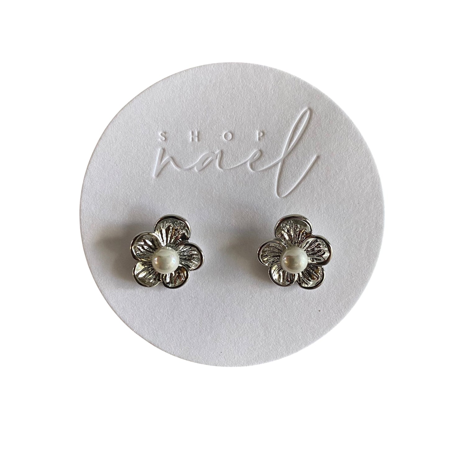 Flor de Perla studs