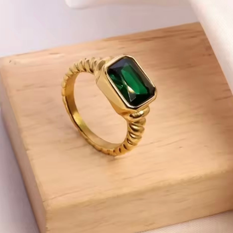 Geometric Zircon Ring