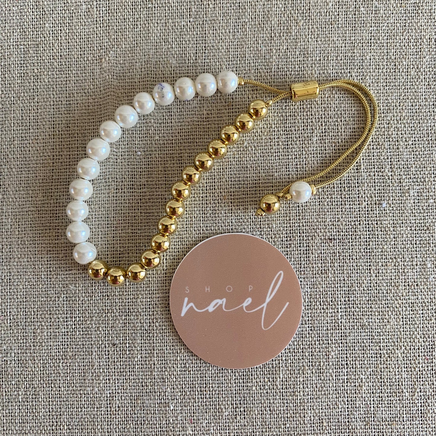 pearl-gold beaded bracelet