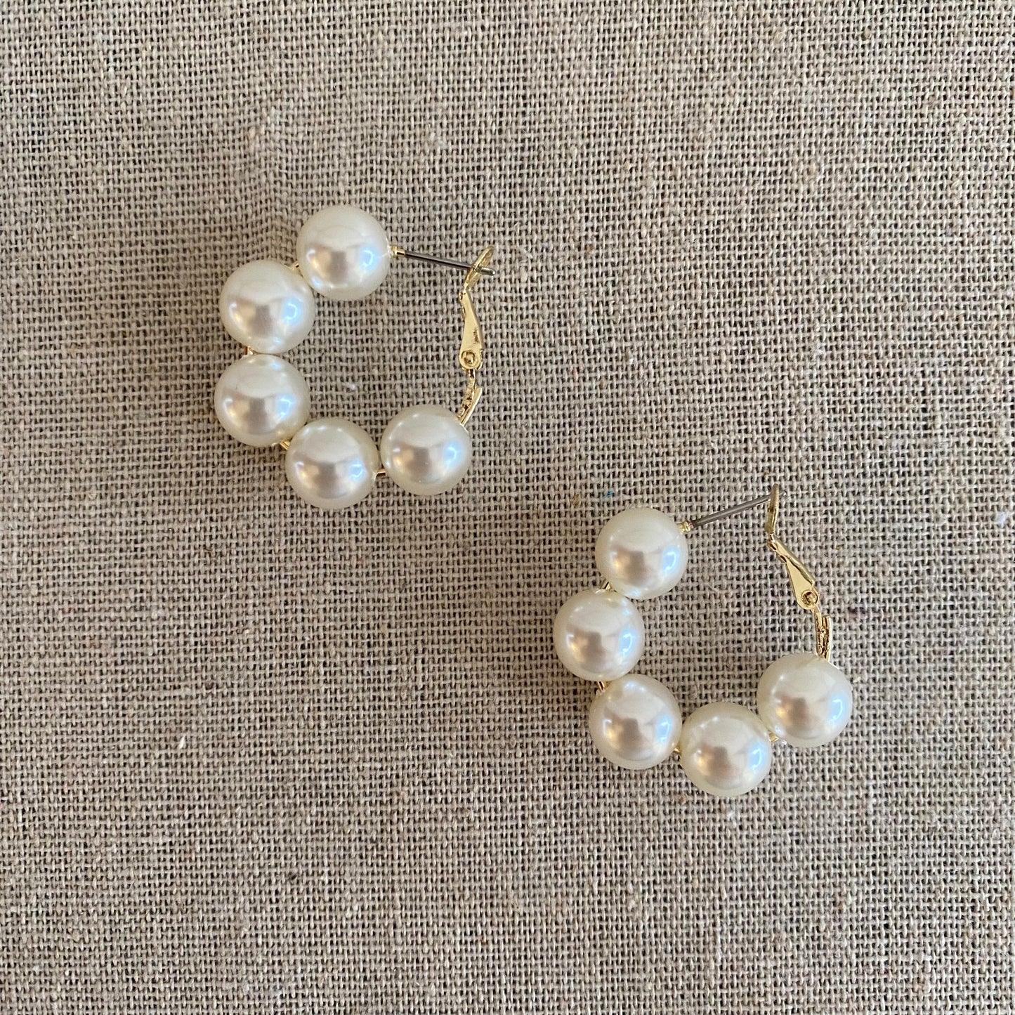 Attina pearl hoops