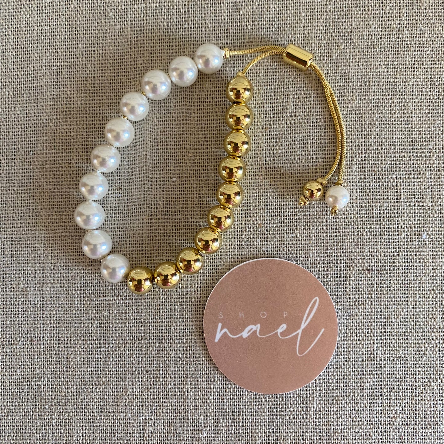 pearl-gold beaded bracelet