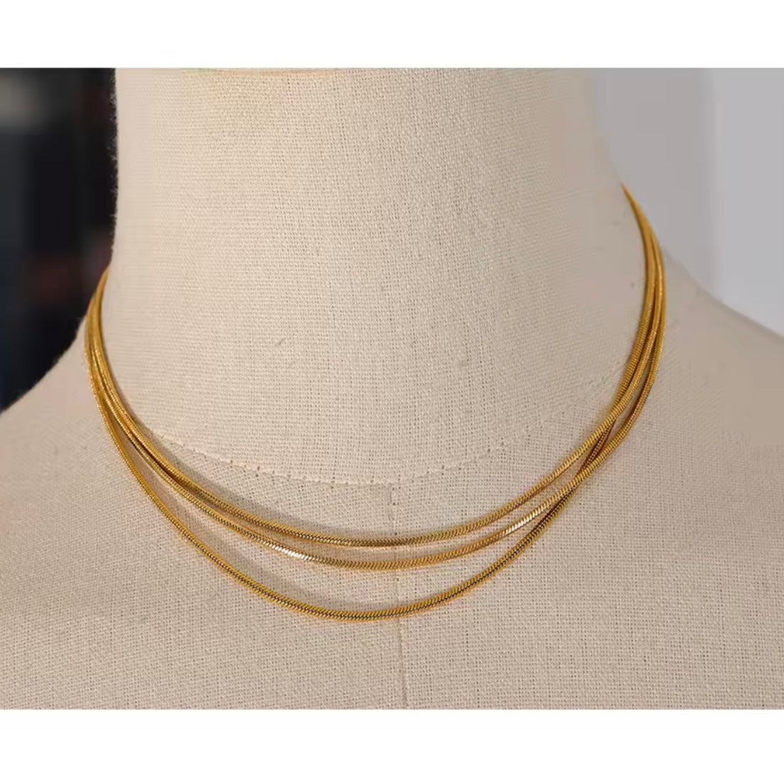 Eterna Gold Chain