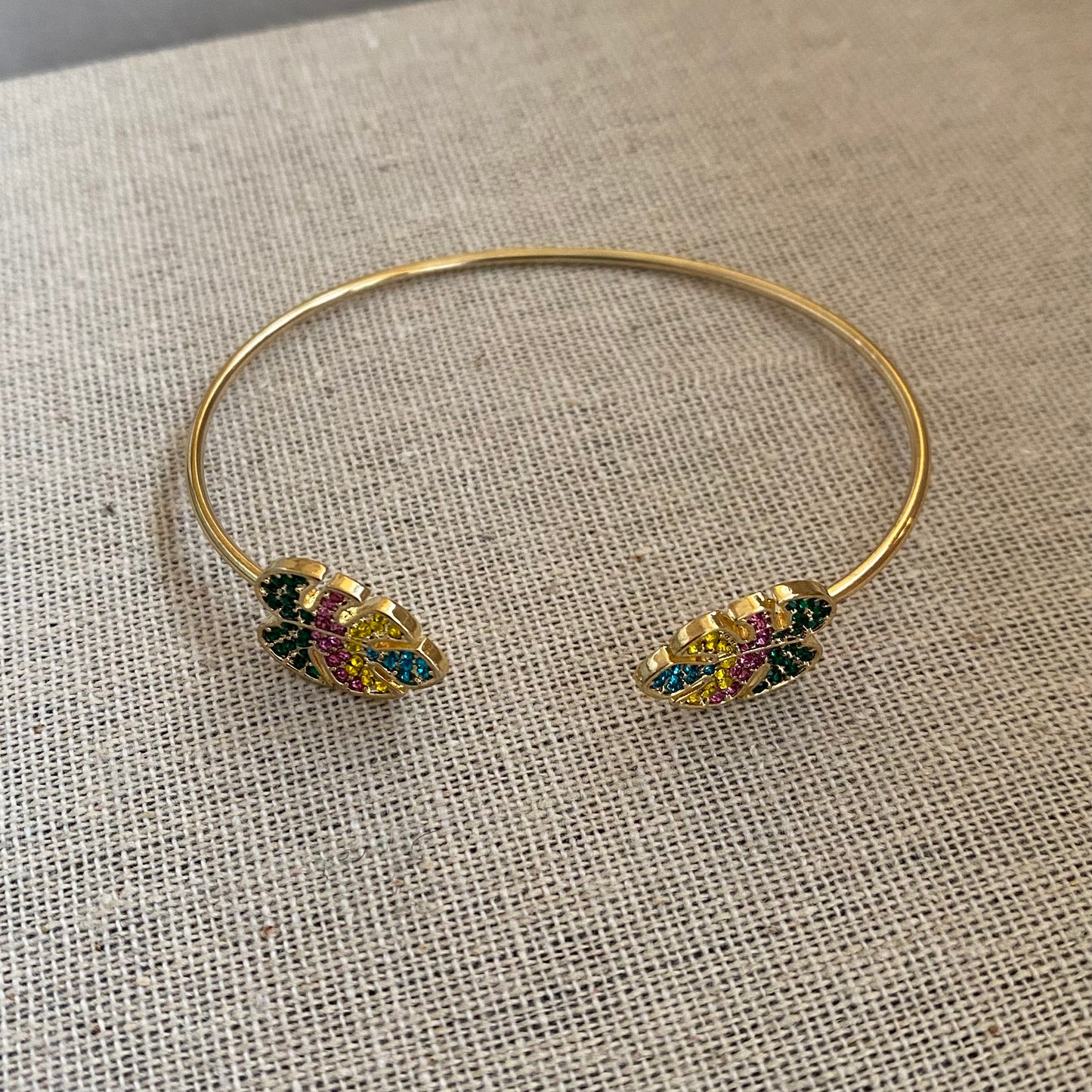 Zircon leaf bangle