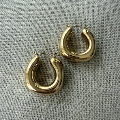 Stela Hoops