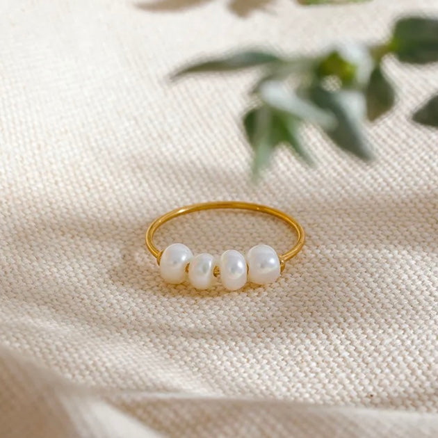 Freshwater pearl ring