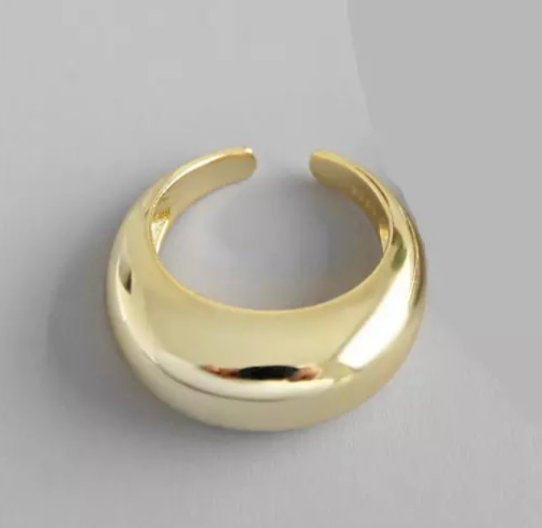 Glossy wide and slim rings