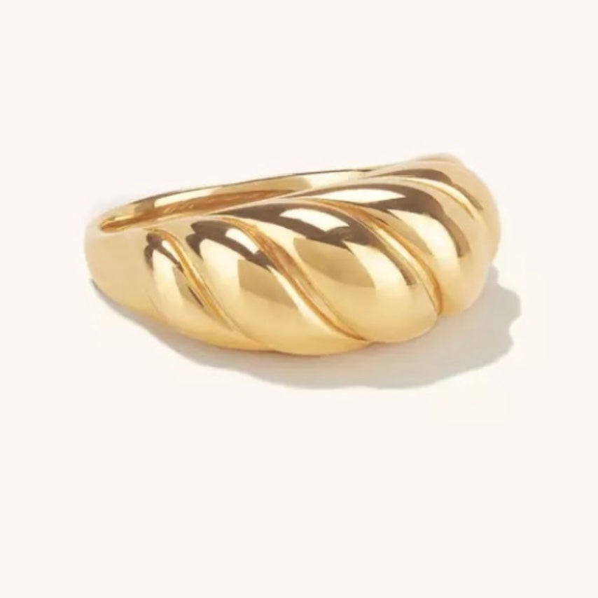 Croissant Ring