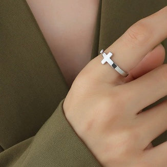 Fe Ring